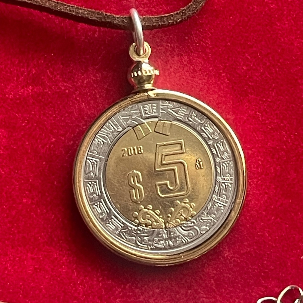 Mexico coin pendant necklace